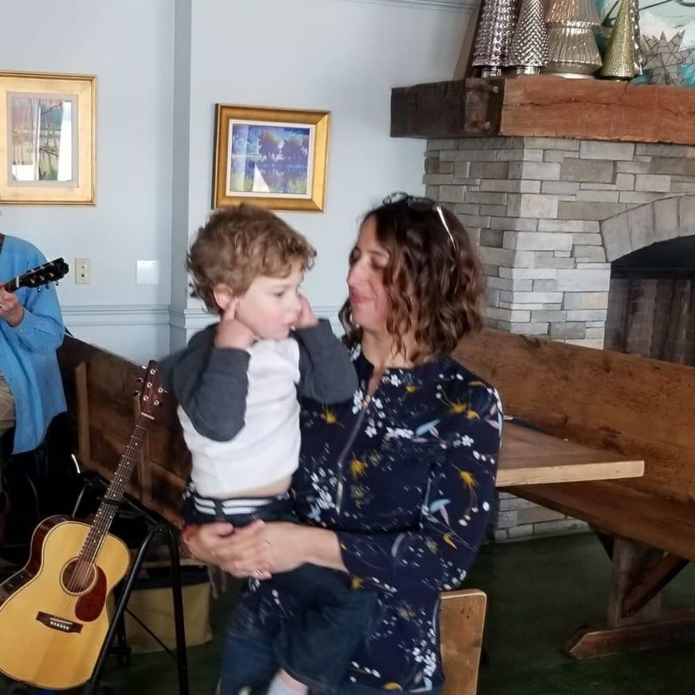 Meet your Posher, Dina